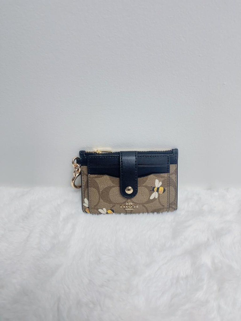 Coach Attachment Card Case In Signature Canvas With Bee Print 陳記美加代購