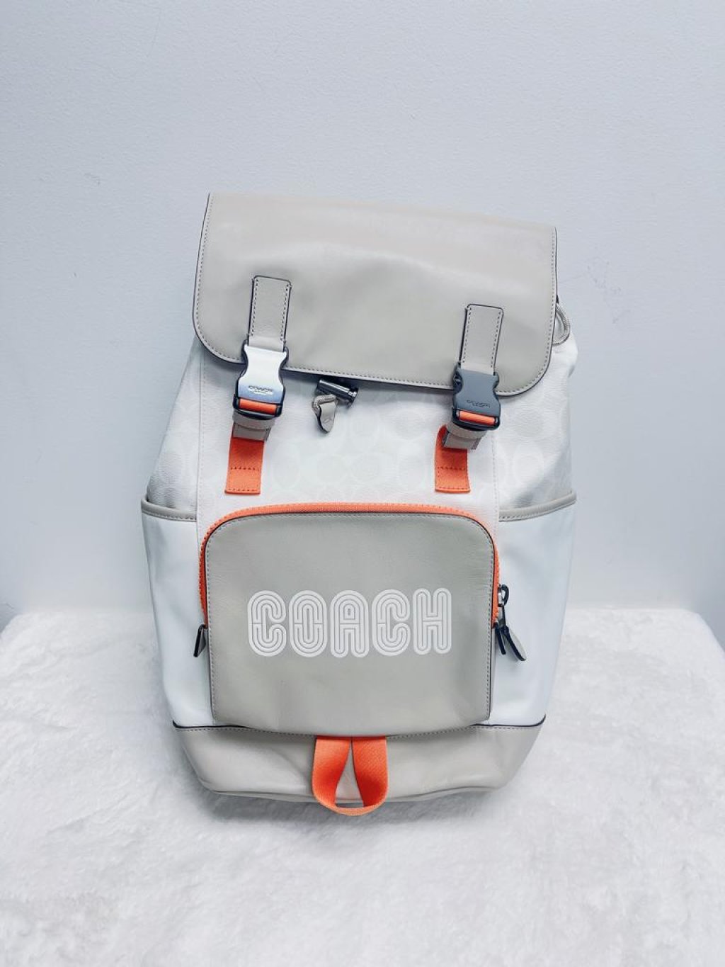 Coach Track Backpack In Colorblock Signature Canvas With Coach 陳記美加代購