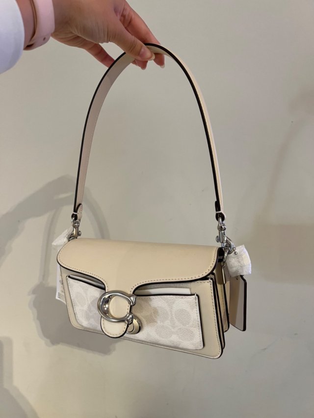 Coach R Coach R White logo tabby 20 - 陳記美加代購