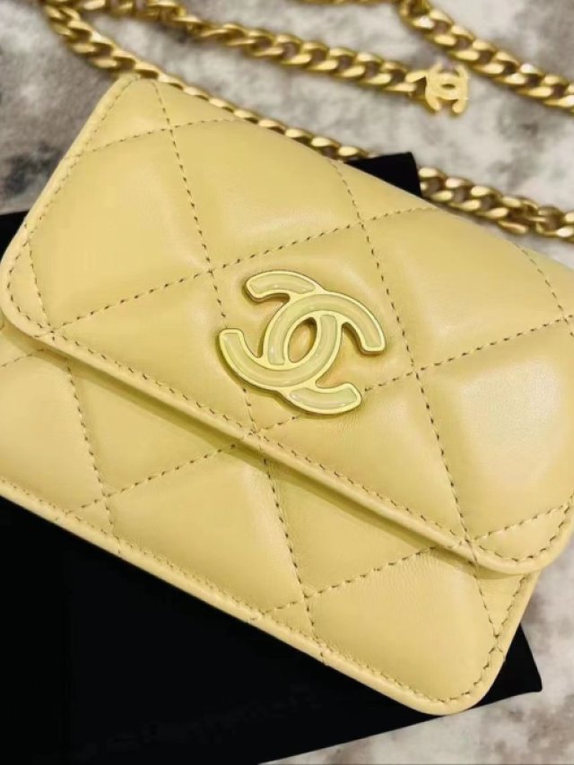 ミッシェル　　CHANEL キルティング ブラックキーケース CHANEL 超希少ブラック キルティング コインケース*00 - メルカリ