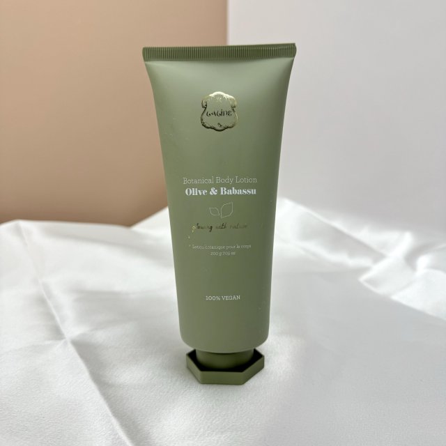 LALINE 🟢olive-&-babassu 橄欖&巴巴蘇🟢 - Best Buy 724 Limited