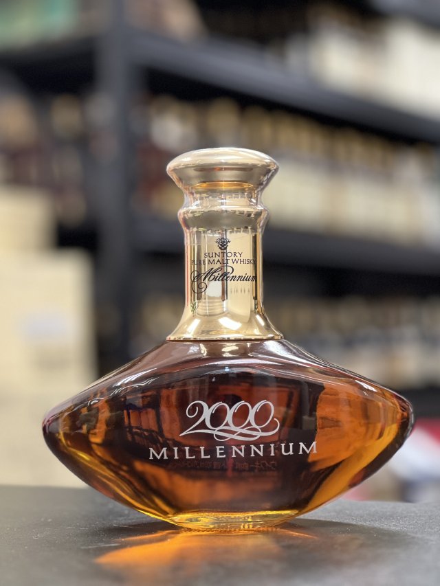 Suntory Whisky  12年 ミレニアム2000 106271_1.jpg
