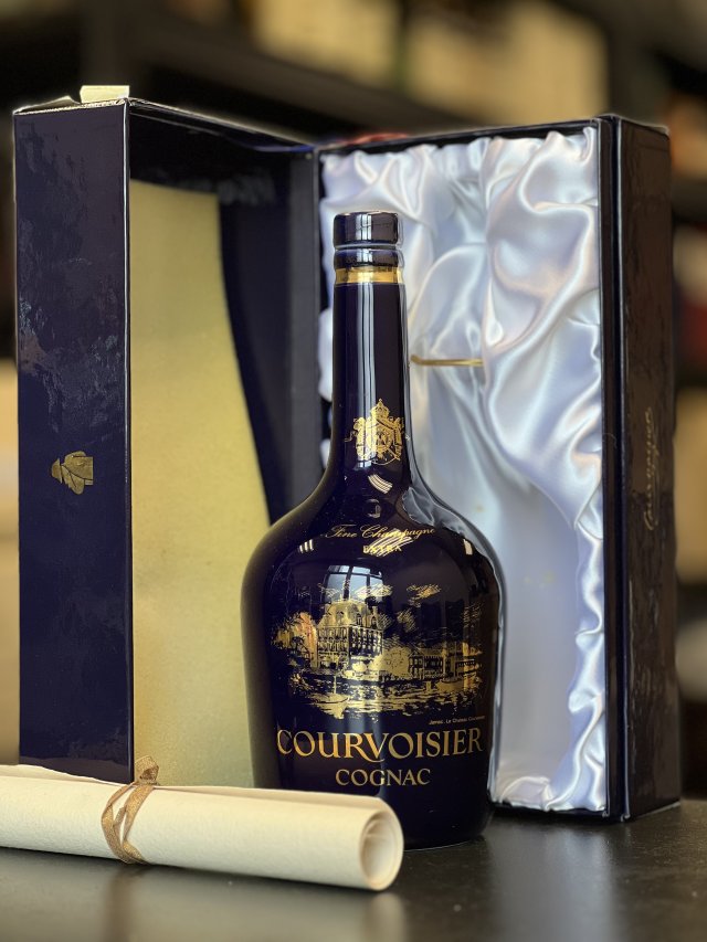 B99 ◆【未開栓】COURVOISIER NAPOLEON クルボアジェ ナポレオン コニャック ブランデー 古酒 700ml 40% ◆ 拿破崙Courvoisier - 泰豐行洋酒Tai Fung Wine \u0026 Spirits