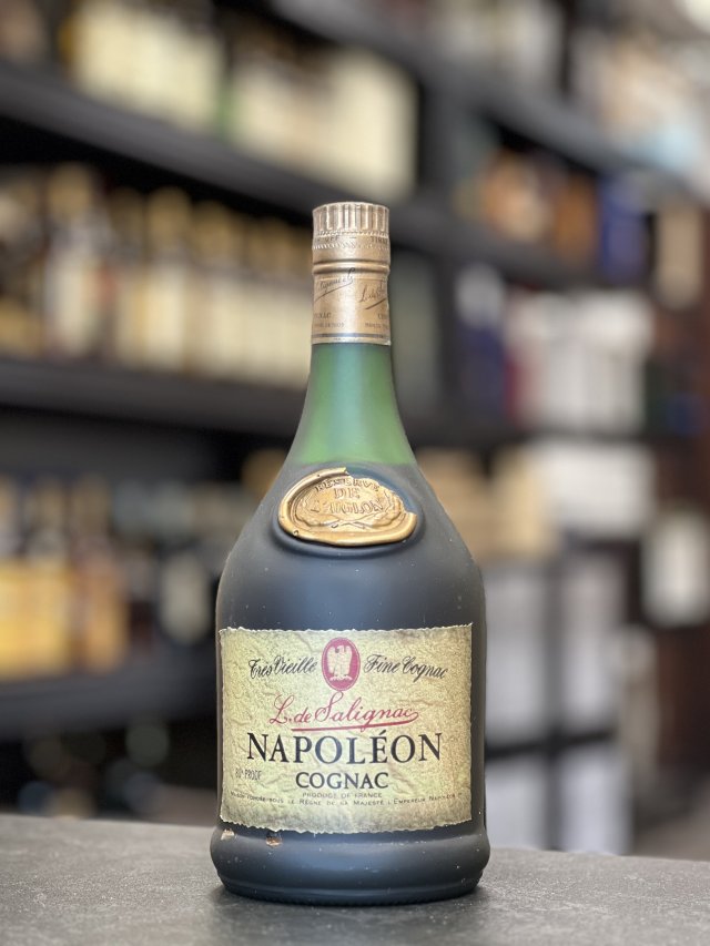 【未開栓】SALIGNAC NAPOLÉON COGNAC/樽ボトル付き 2025年最新】SALIGNAC NAPOLEON COGNACの人気アイテム - メルカリ