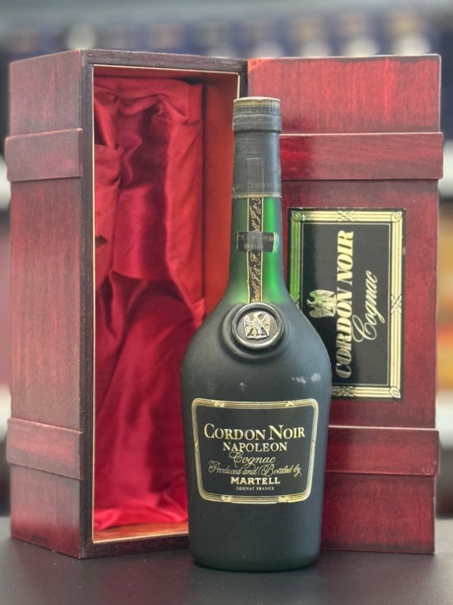 E011-614 酒 MARTELL CORDON NOIR NAPOLEON マーテル コルドンノアール